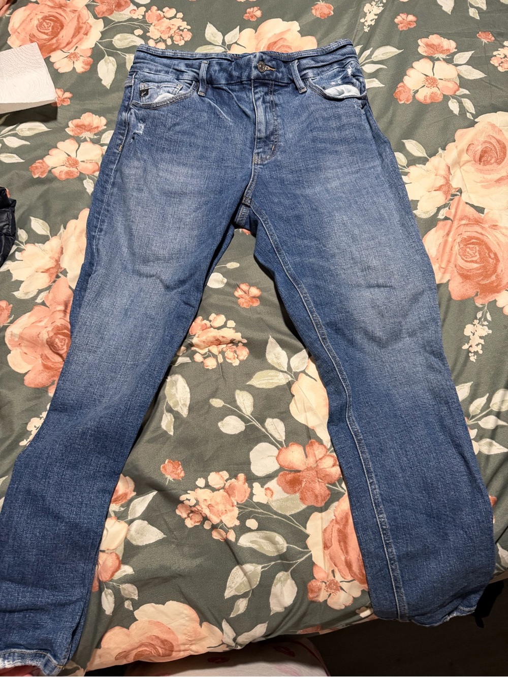 KanCan Women's Skinny Jeans in Medium Blue Wash